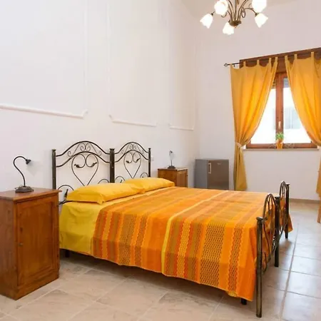 Li Cuti Bed & Breakfast Tiggiano