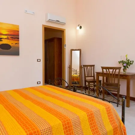 Li Cuti Bed & Breakfast Tiggiano
